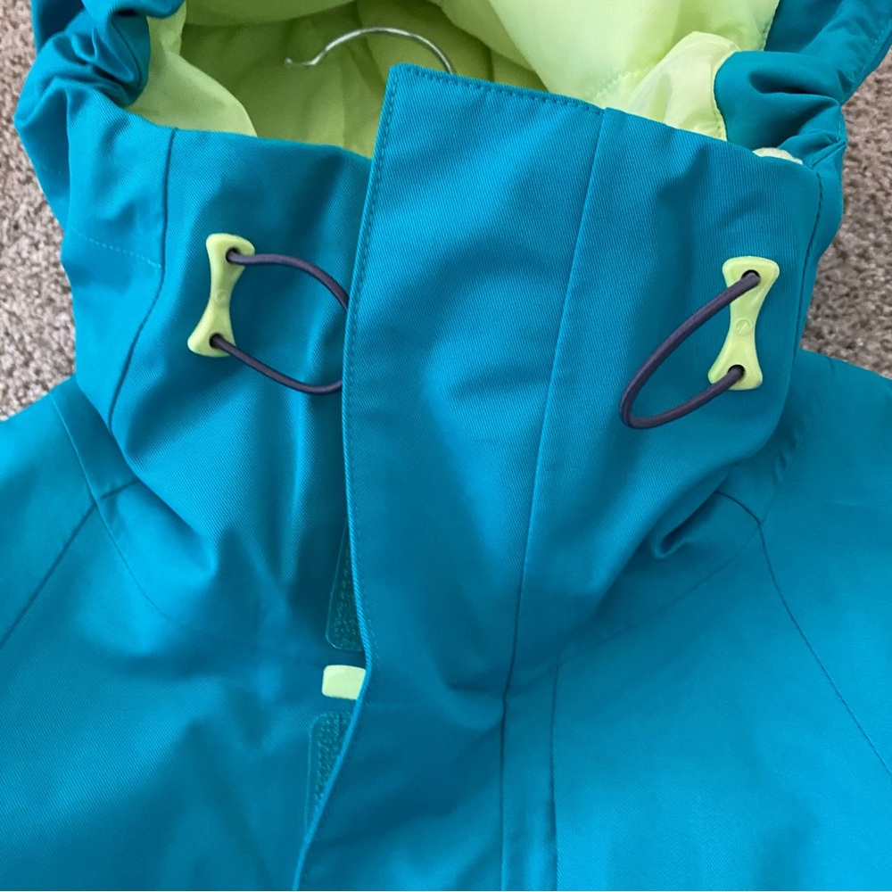 The North Face Goretex Coat - Picture 3 of 8